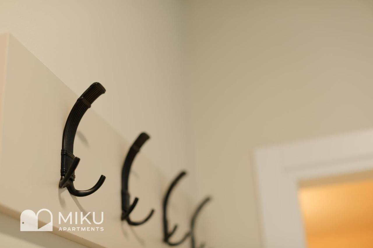 Miku Apartment - Vibrant 1Bd Apartment At Olympic Residence Тирана Экстерьер фото